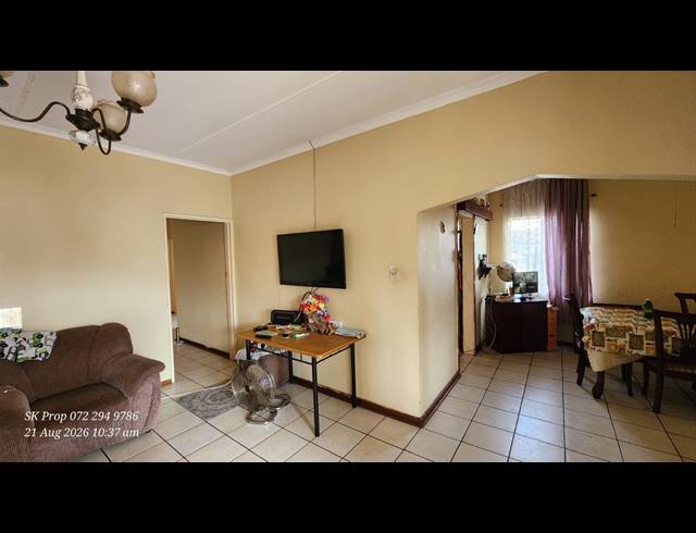 3 BEDROOM FREESTANDING FOR SALE IN RAISETHORPE